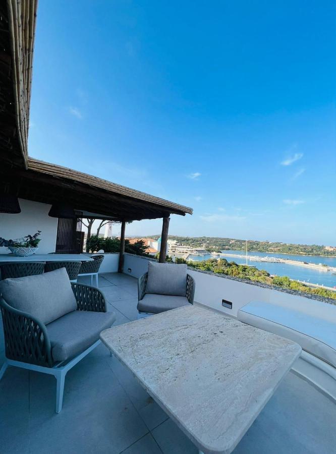 Вилла Terrazza Sul Mare A Порто-Черво Экстерьер фото