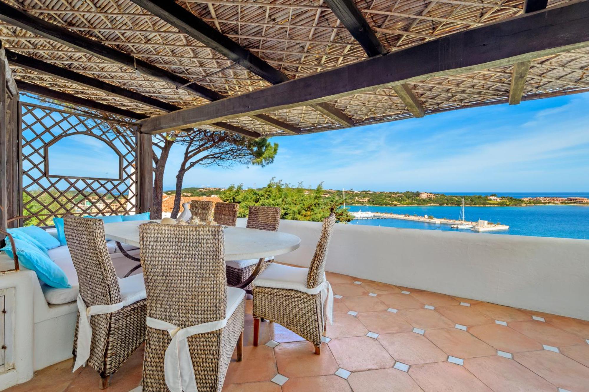 Вилла Terrazza Sul Mare A Порто-Черво Экстерьер фото